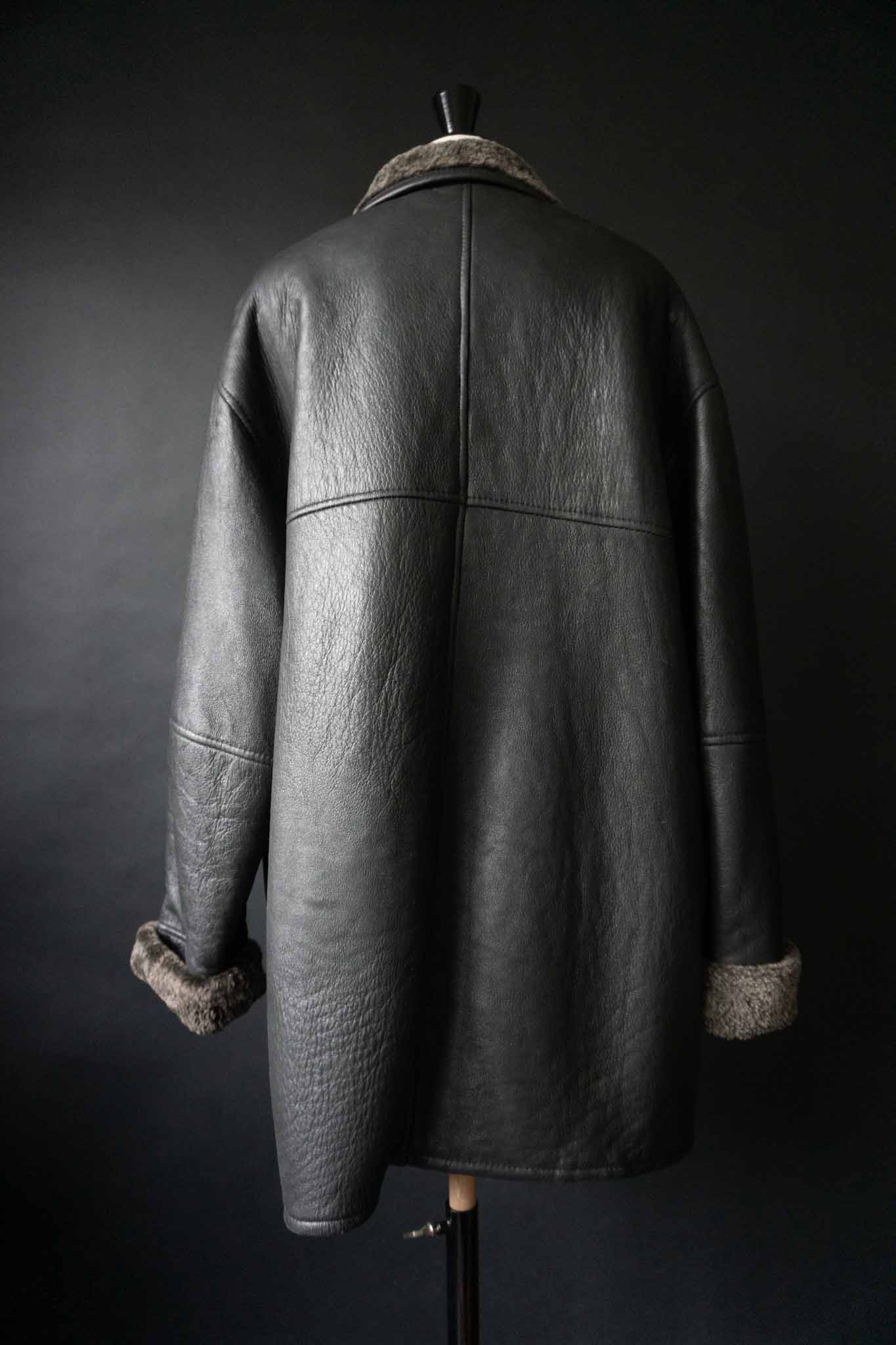 Vintage Lammfelljacke oversized, M–L theplaincircle vintage