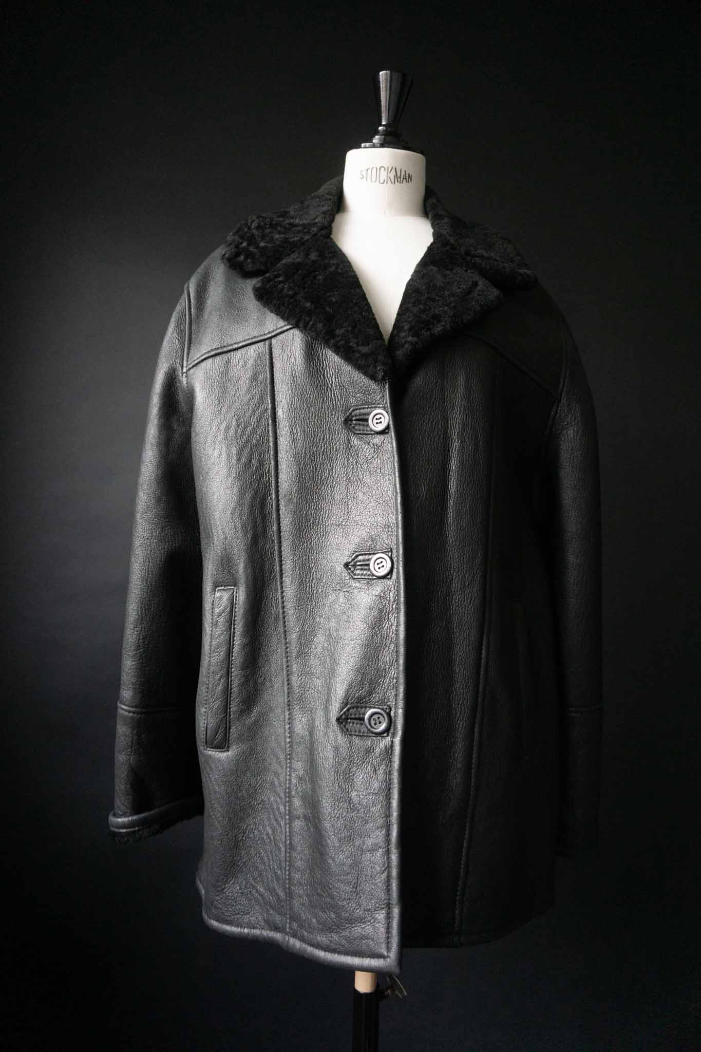 Vintage Lammfelljacke Schwarz, S–M theplaincircle vintage