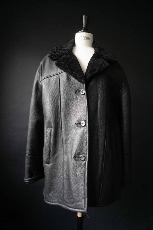 Vintage Lammfelljacke Schwarz, S–M theplaincircle vintage