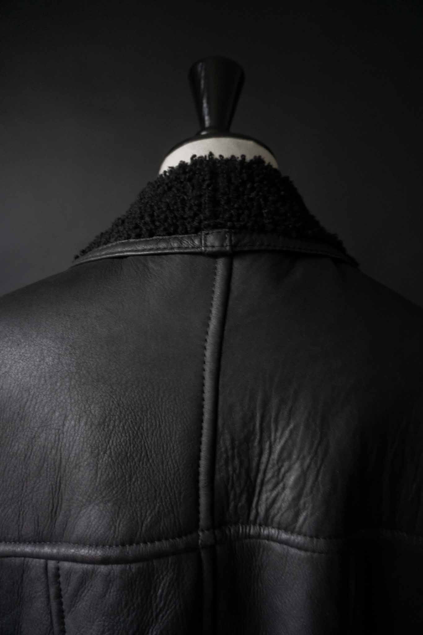 Vintage Lammfelljacke oversized, M–L theplaincircle vintage