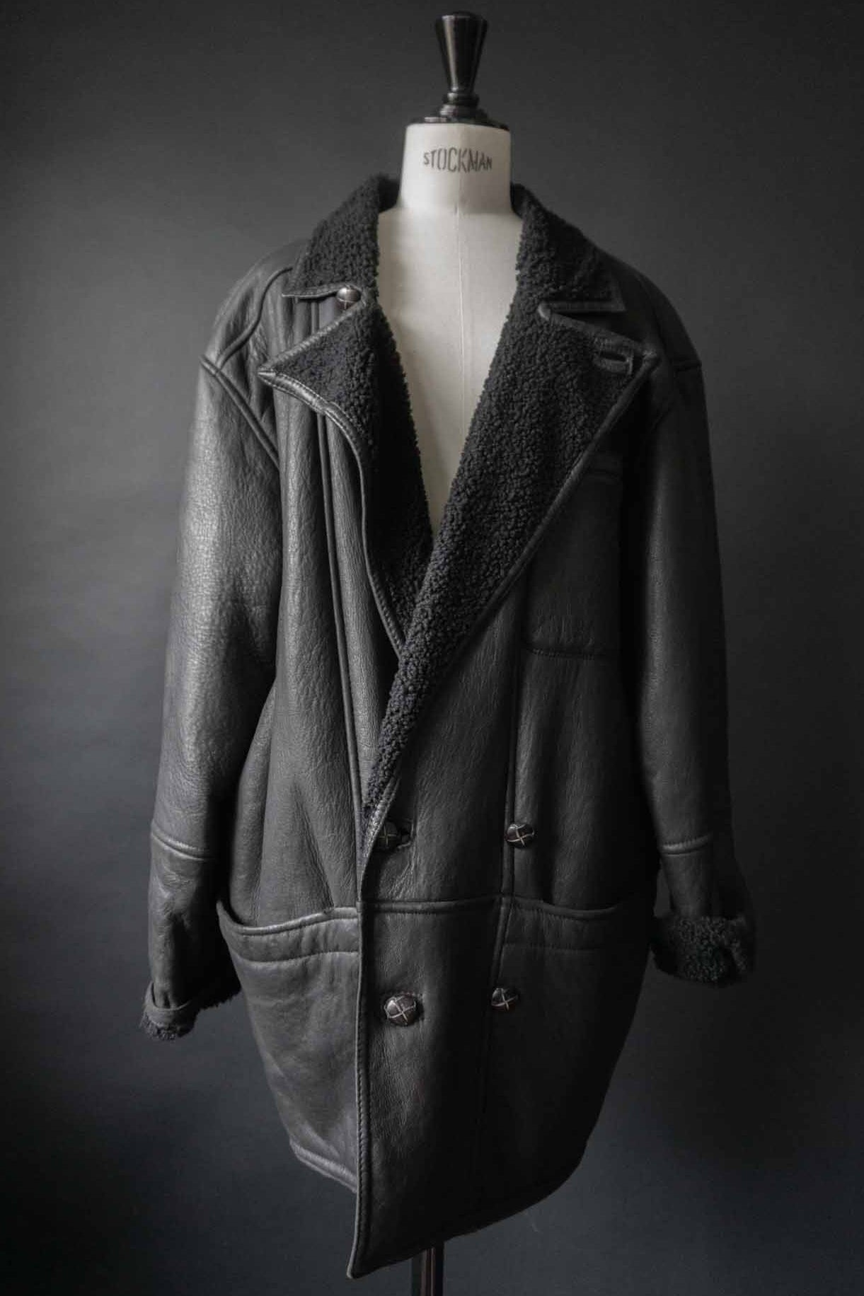 Vintage Lammfelljacke oversized, M–L theplaincircle vintage