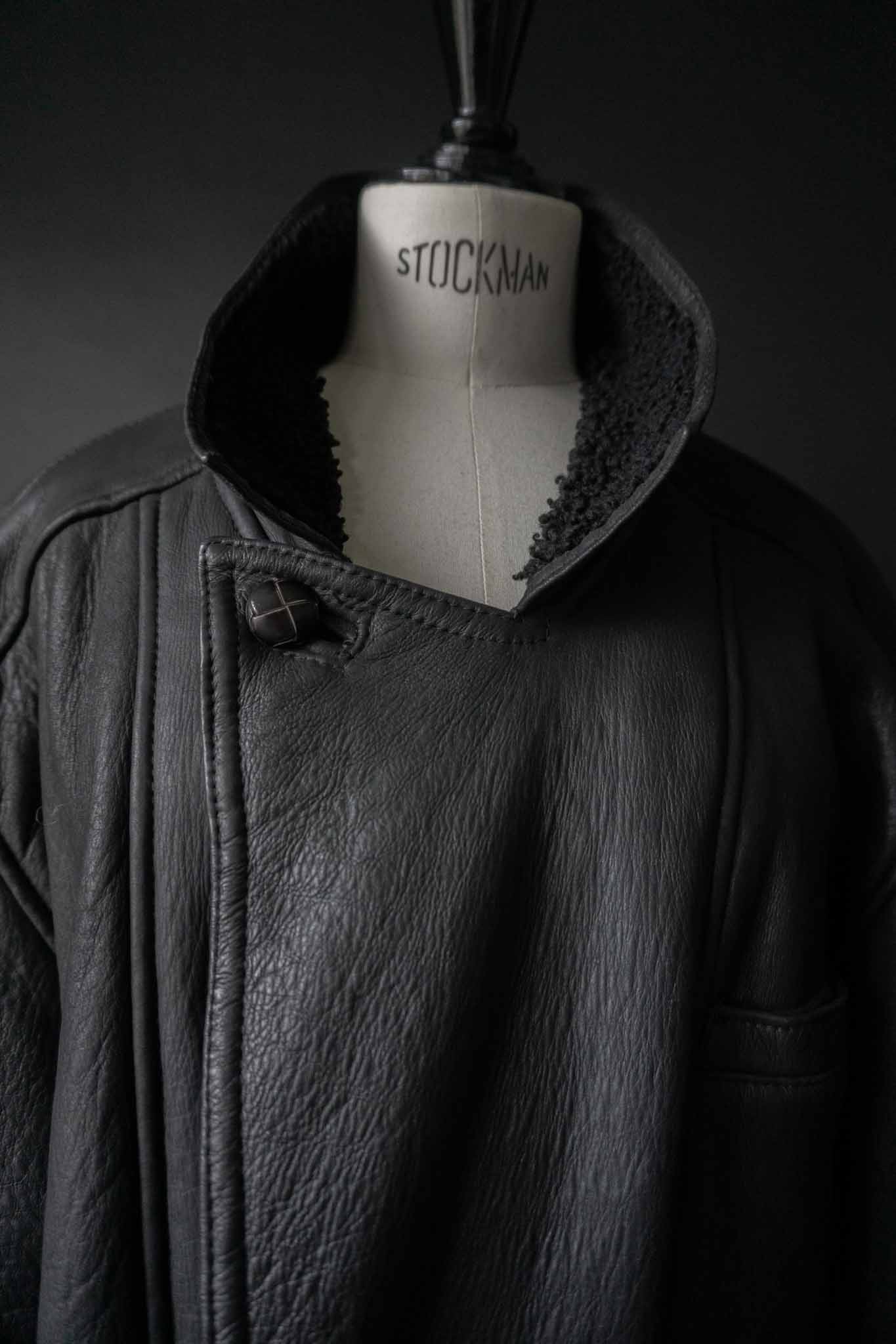 Vintage Lammfelljacke oversized, M–L theplaincircle vintage