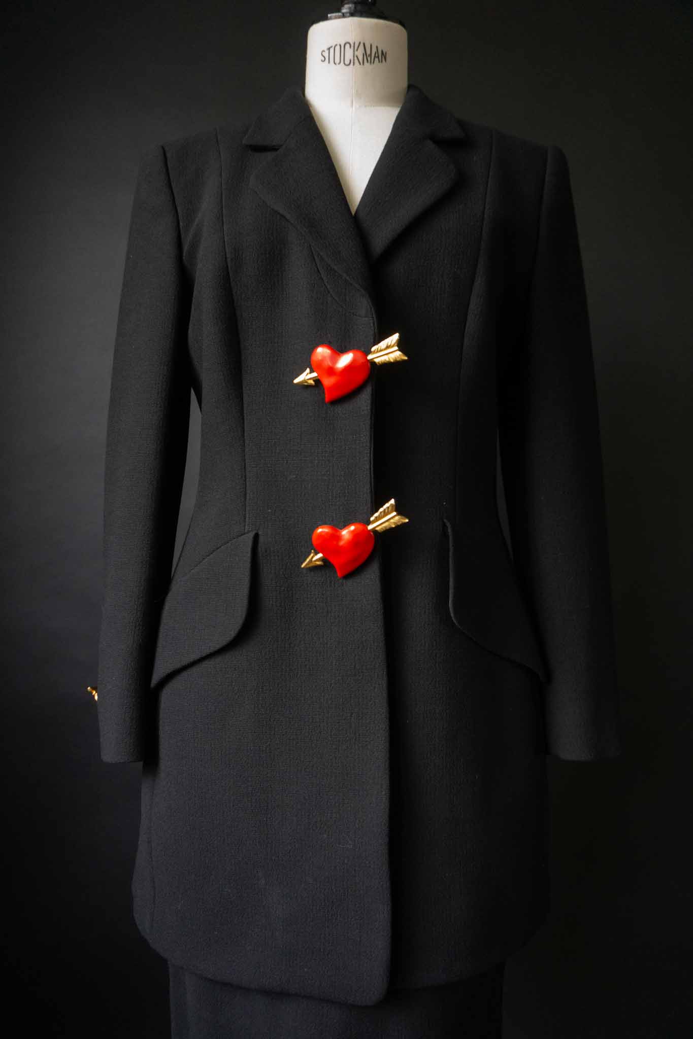 Vintage René Lange Wollkostüm mit Herz-Knöpfen – schwarzer Designer Blazer und Rock