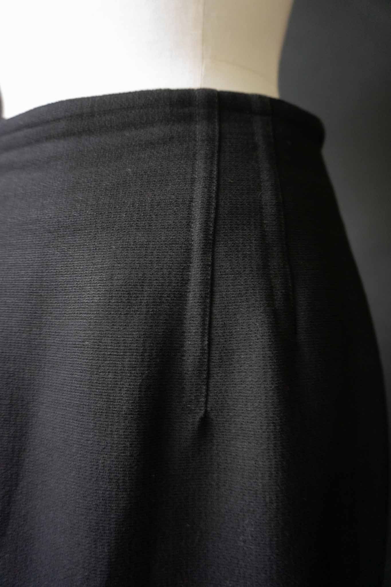 Vintage René Lange Wollkostüm mit Herz-Knöpfen – schwarzer Designer Blazer und Rock