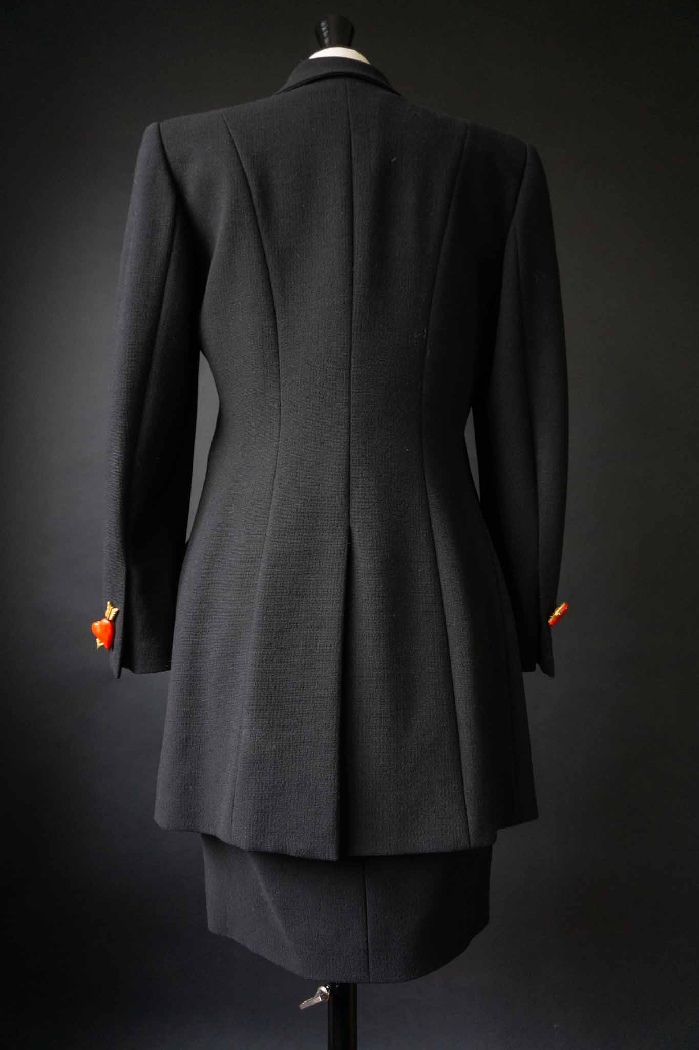 Vintage René Lange Wollkostüm mit Herz-Knöpfen – schwarzer Designer Blazer und Rock