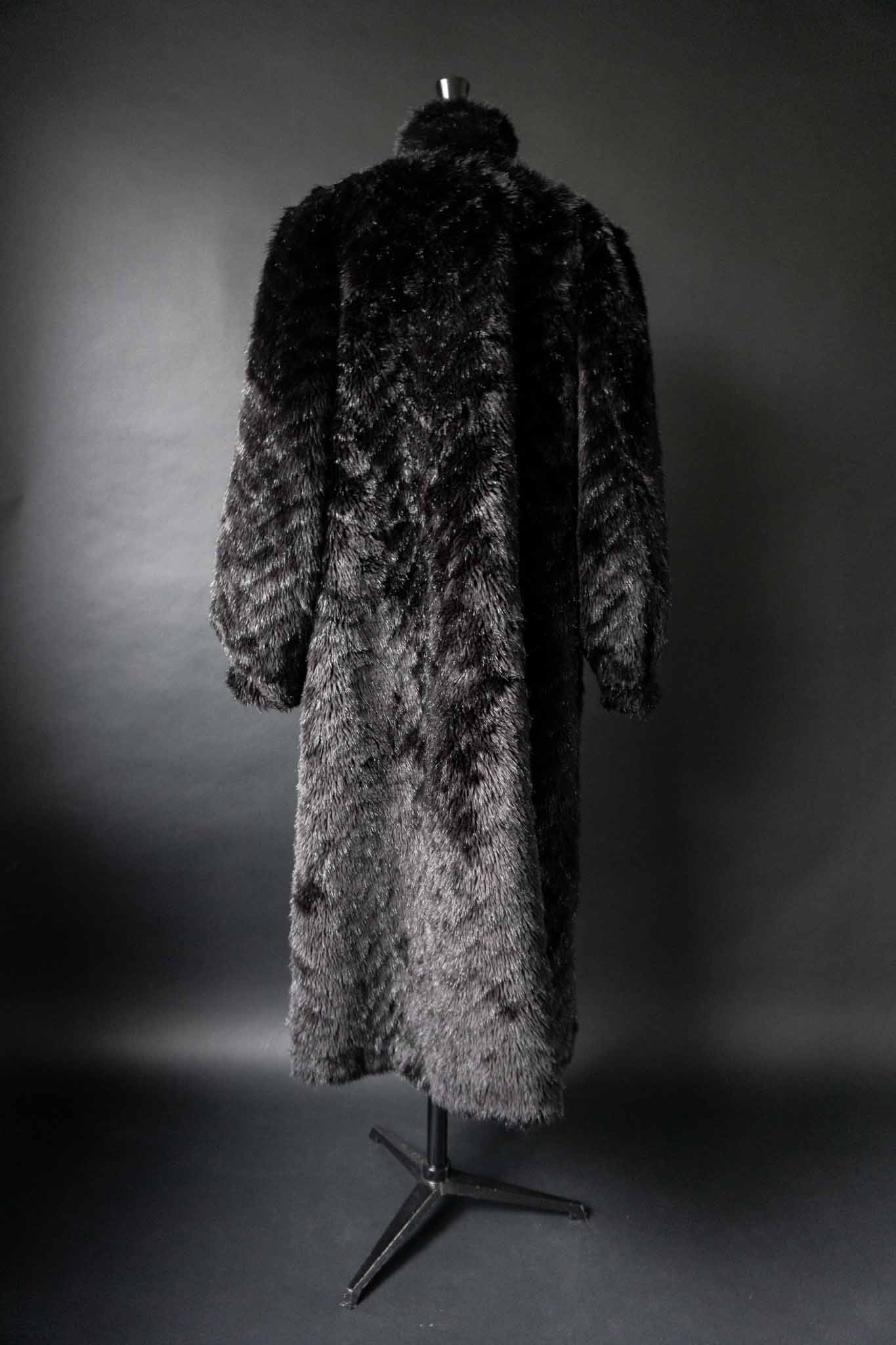 Vintage witchy Fake Fur Mantel, S–M theplaincircle vintage