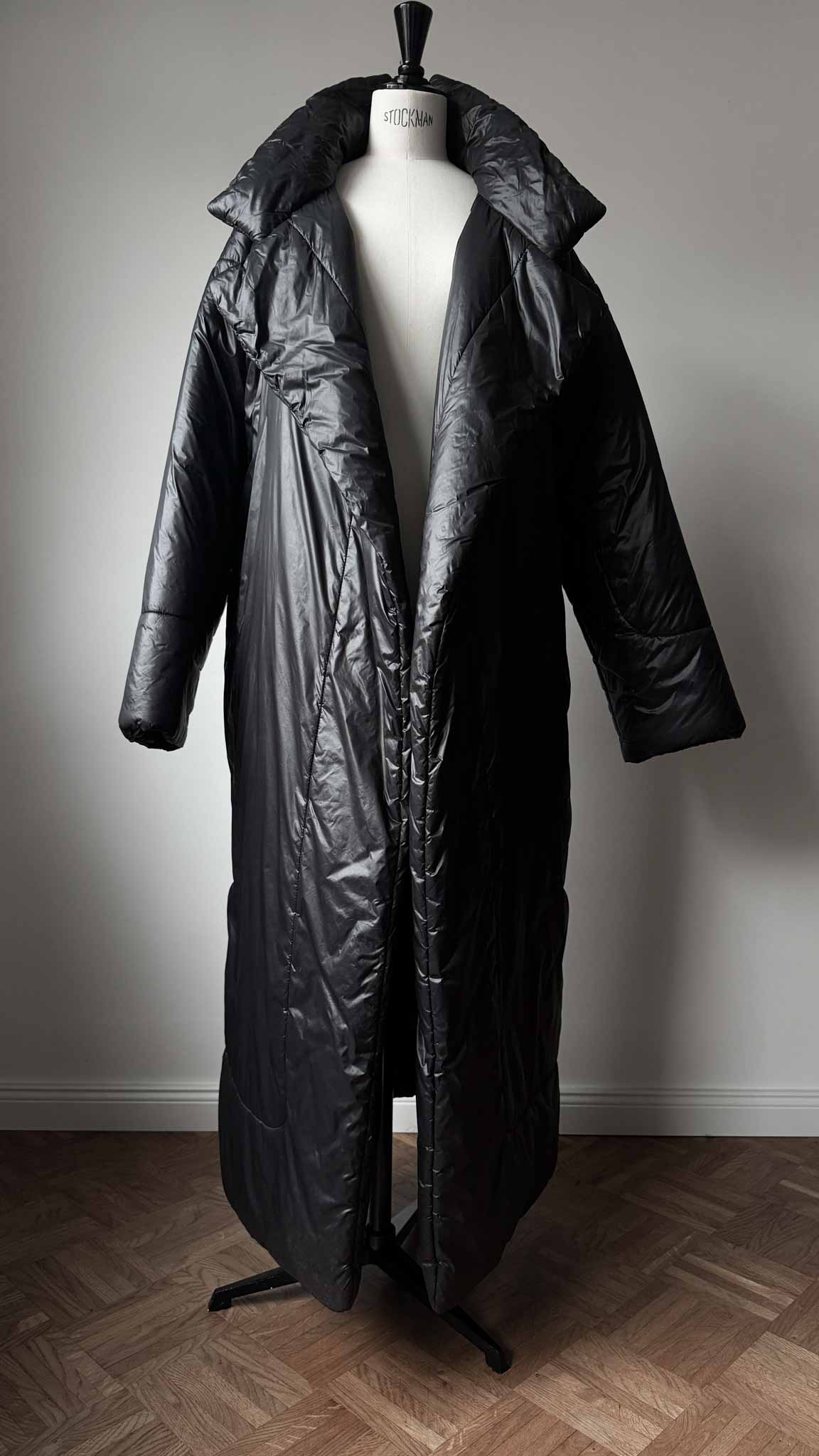 Norma Kamali Puffer Mantel, XS/S theplaincircle vintage