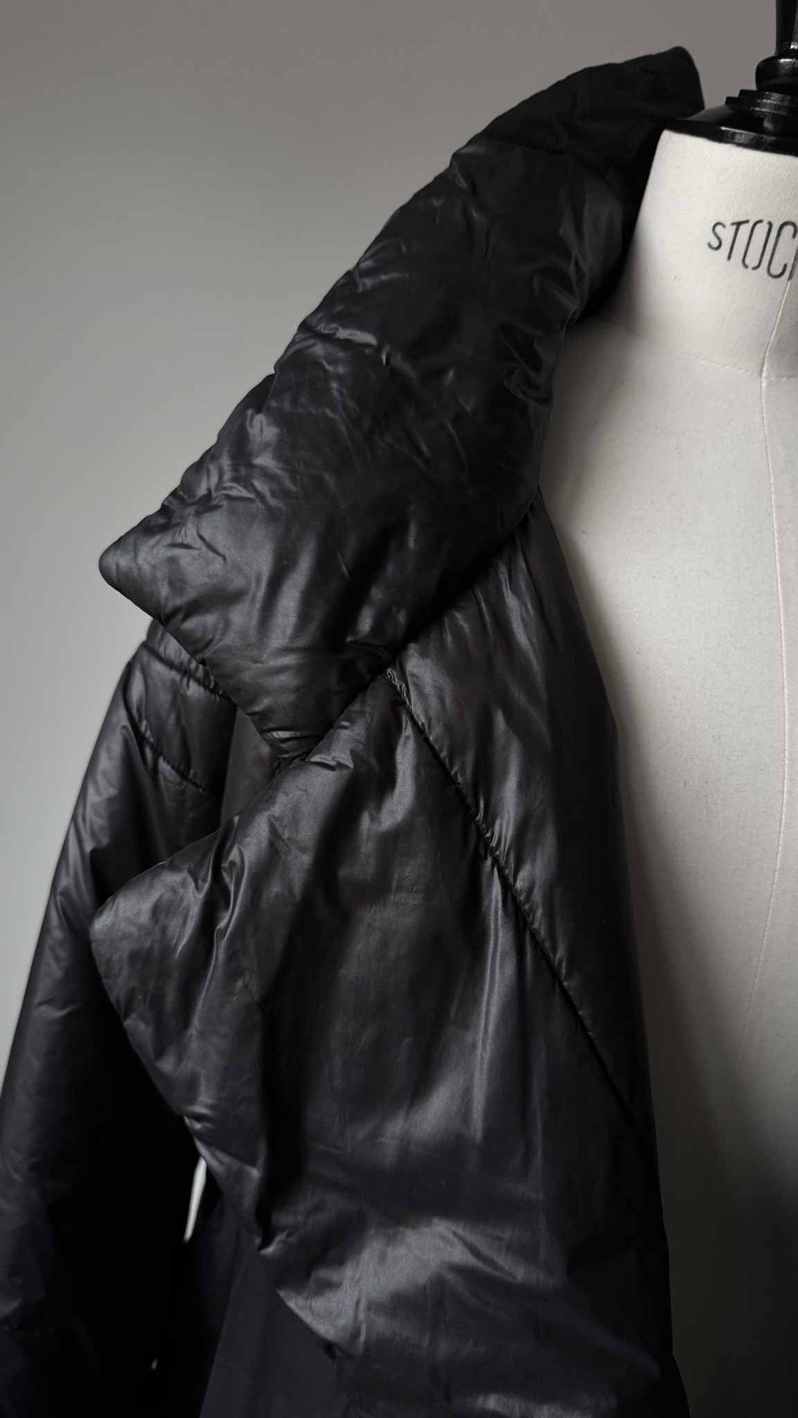 Norma Kamali Puffer Mantel, XS/S theplaincircle vintage