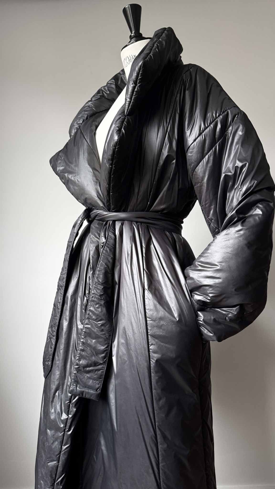 Norma Kamali Puffer Mantel, XS/S theplaincircle vintage