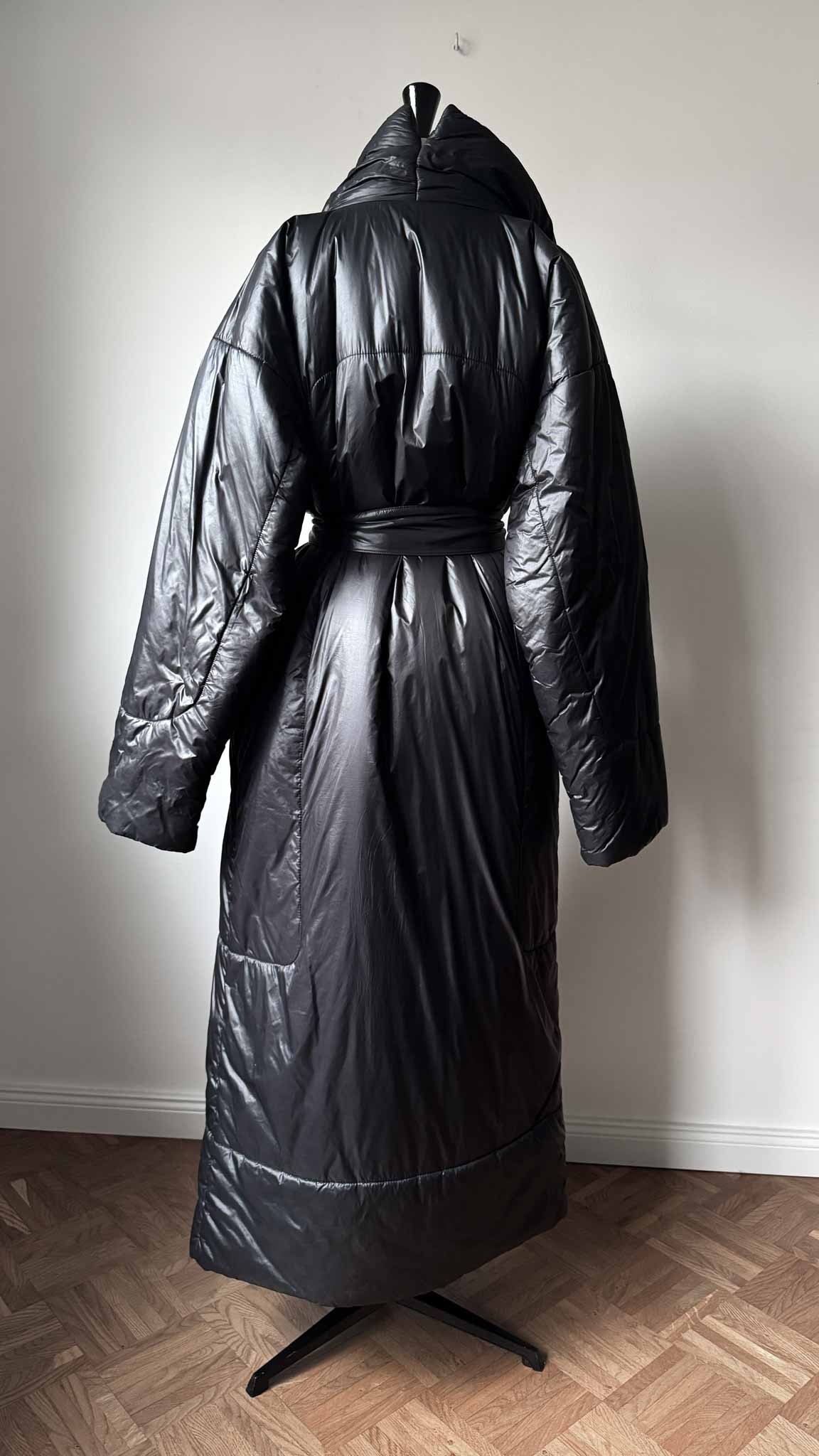 Norma Kamali Puffer Mantel, XS/S theplaincircle vintage