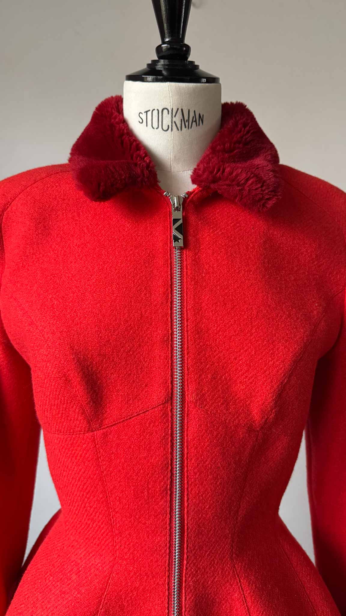 Vorderansicht 80s Thierry Mugler Blazer rot 100% Wolle Haute Couture details