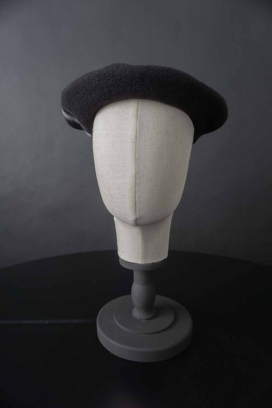 Vintage Woll-Baret Schurwolle, Schwarz theplaincircle vintage