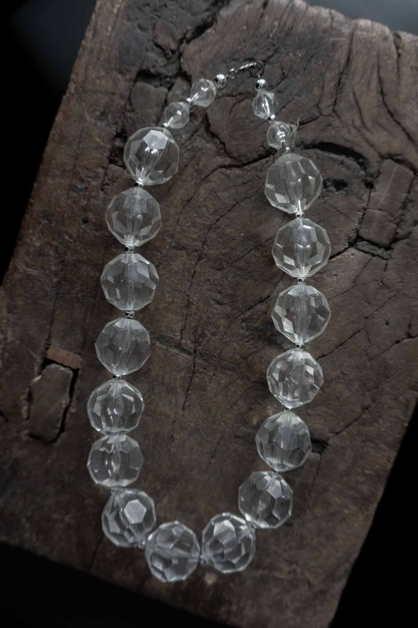 80er chunky Perlenkette transparente Kunststoff Facettperlen – Vintage Avantgarde Second Hand Statement Jewelry