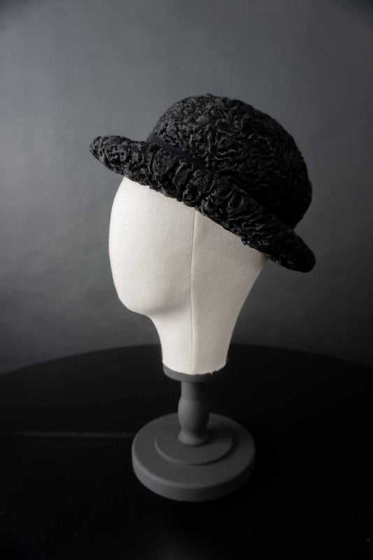 Vintage Hut Lammfell Schwarz theplaincircle vintage