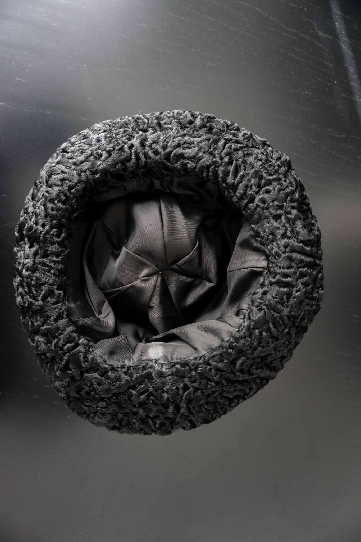 Vintage Hut Lammfell Schwarz theplaincircle vintage