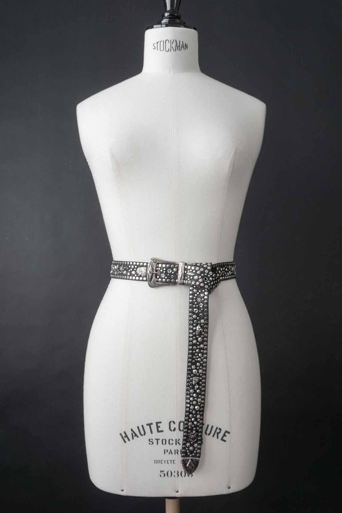 80er Kolster Style Gürtel schwarzes Leder dezente Regenbogen-Strasssteine silberweißer Schimmer 13-Niete Schnalle