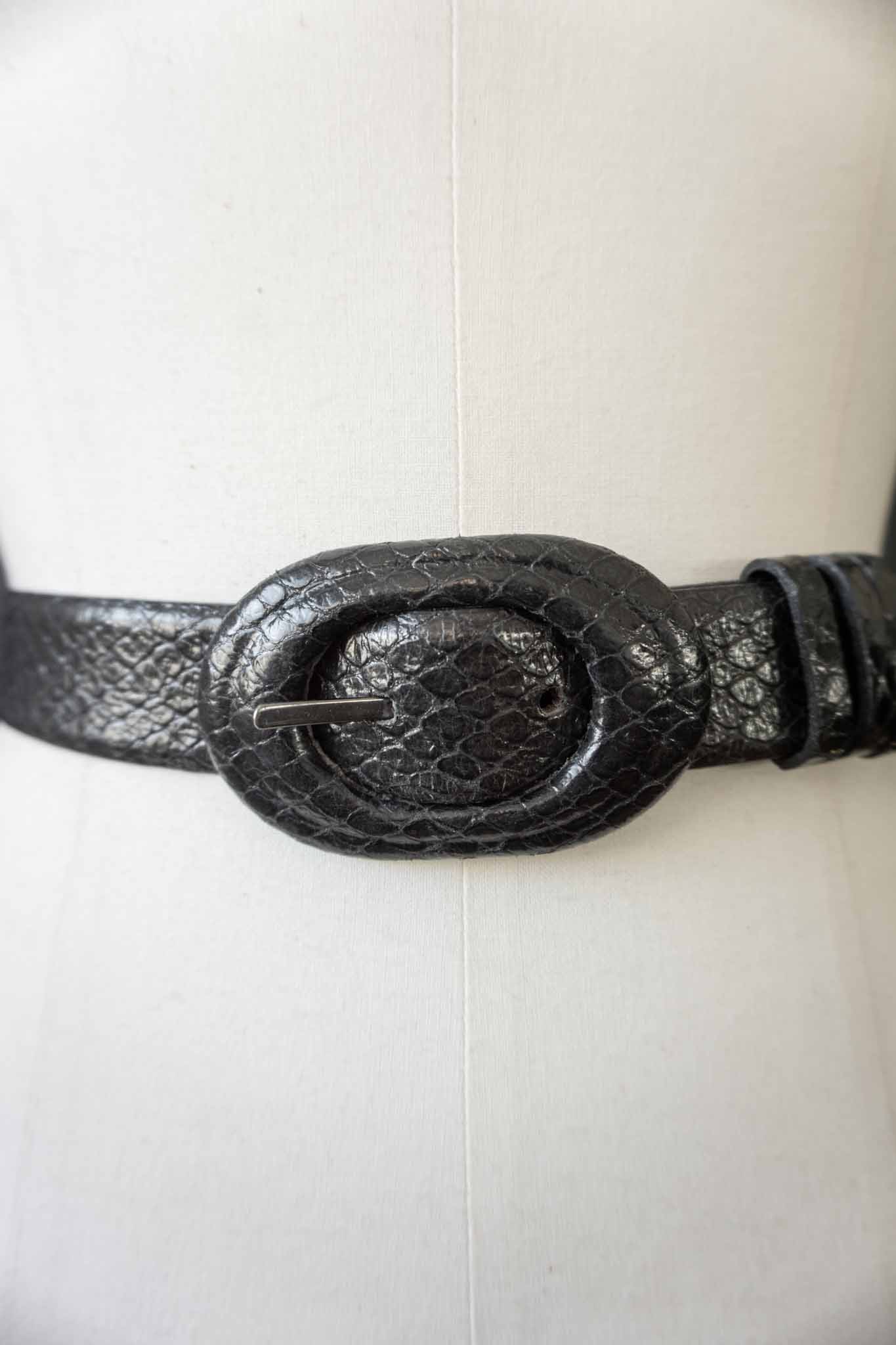 Max Mara Gürtel Echtleder Snake-Prägung tiefes Petrolblau-Grün ovale Schnalle Made in Italy