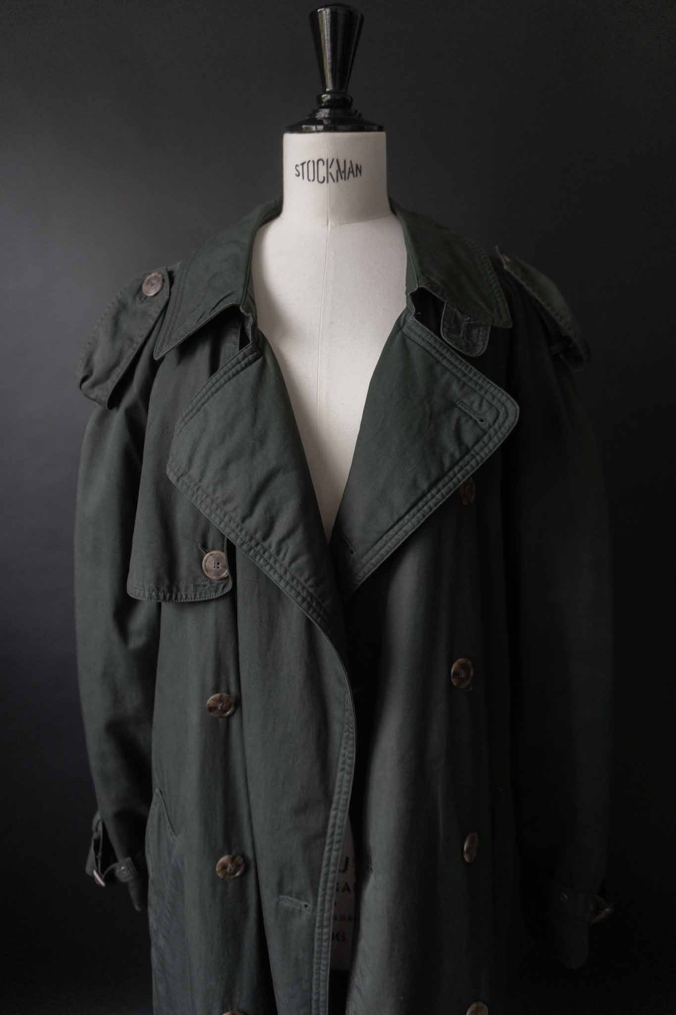 Dunkelgrüner Vintage Trenchcoat von Hugo Boss mit Gürtel
