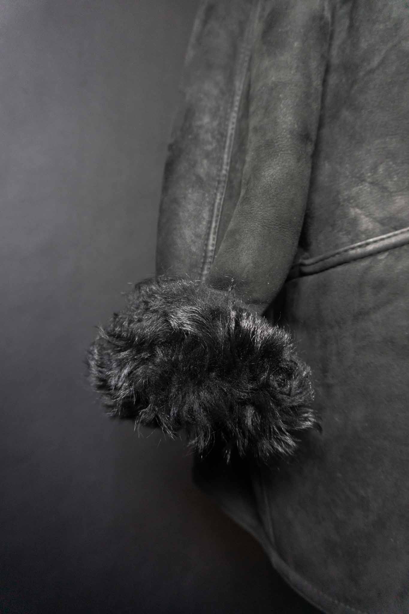 Vintage Lammfell Mantel, Schwarz, S–M theplaincircle vintage