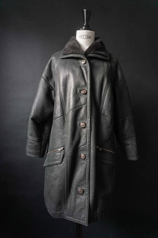 Vintage Lammfell Mantel Christ, Schwarz, S–M theplaincircle vintage