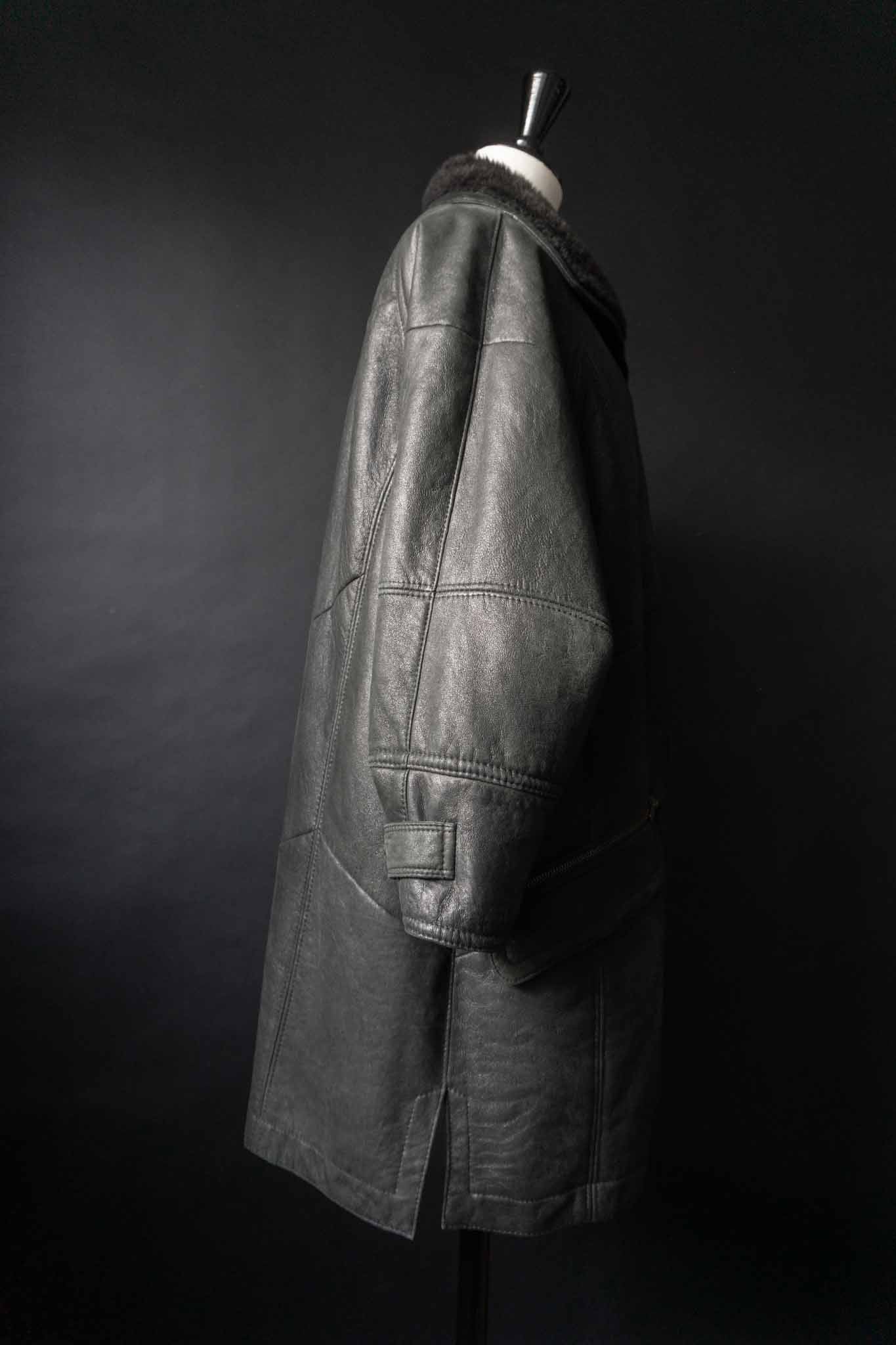 Vintage Lammfell Mantel Christ, Schwarz, S–M theplaincircle vintage