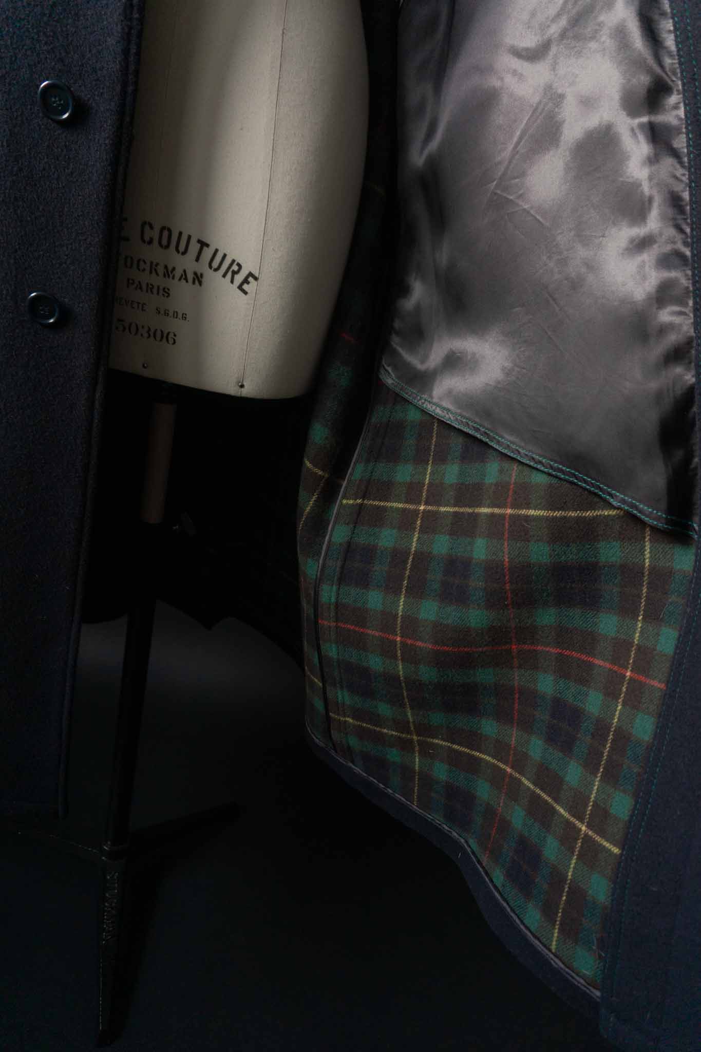 Vintage Mantel Preppy Navy, M–L theplaincircle vintage