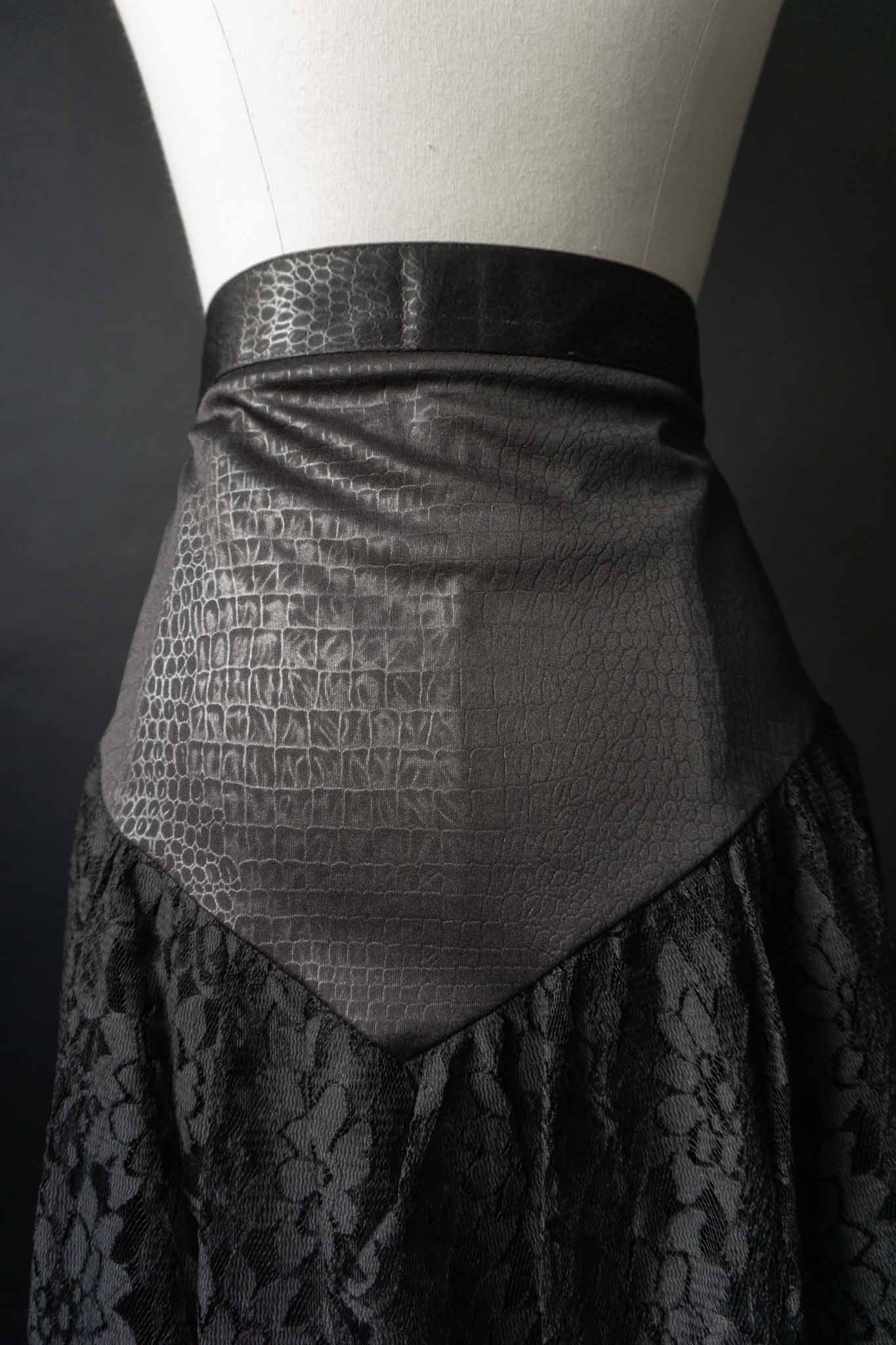 Vintage 80s Rock Witchy, S–M theplaincircle vintage