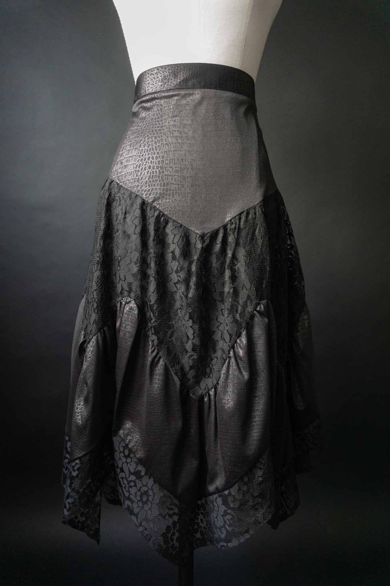 Vintage 80s Rock Witchy, S–M theplaincircle vintage