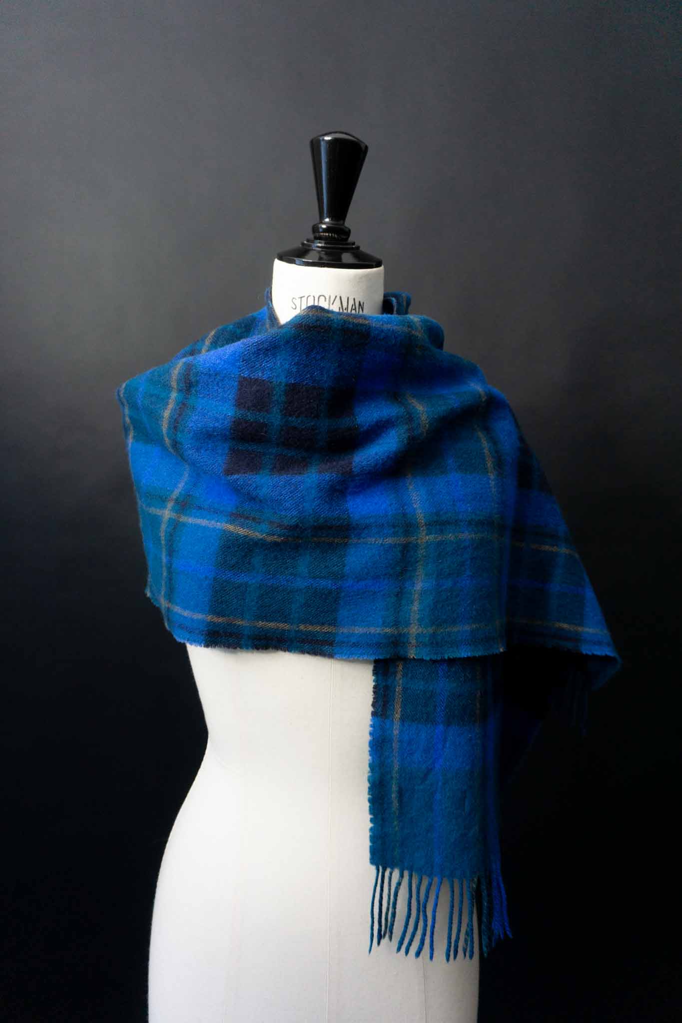 Vintage Lambswool Schal von Hemley in Blau mit Tartan Muster