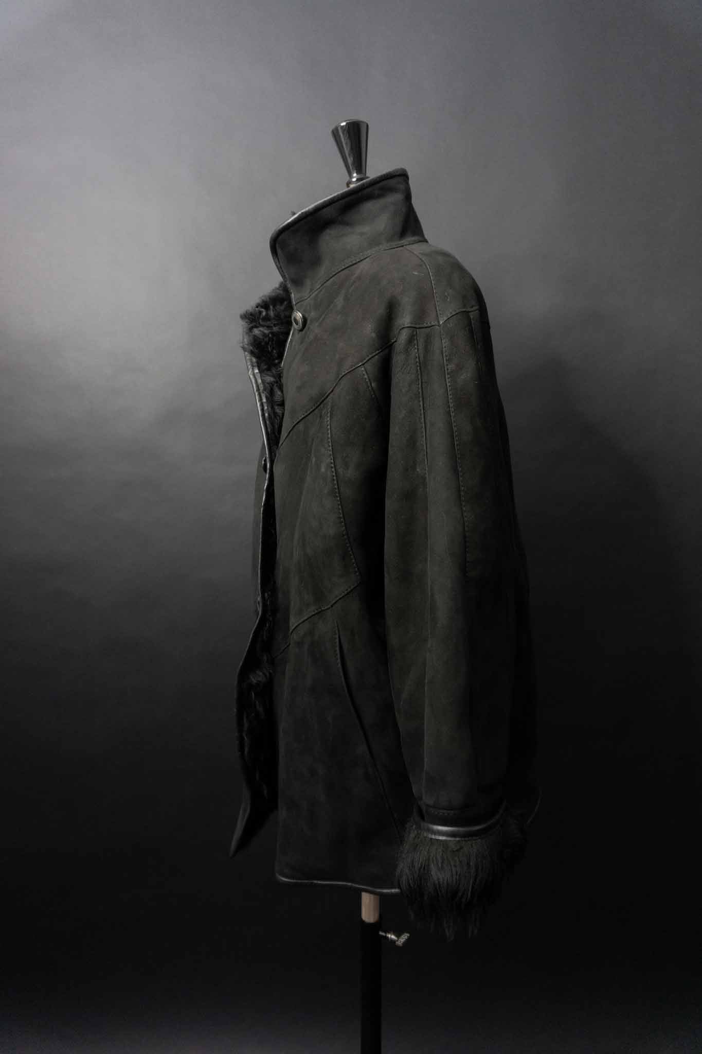 Schwarzer Vintage Lammfellmantel aus Italien mit echtem Shearling-Futter