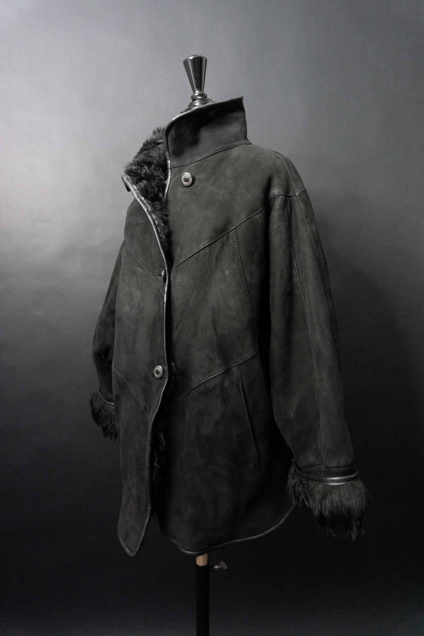 Schwarzer Vintage Lammfellmantel aus Italien mit echtem Shearling-Futter