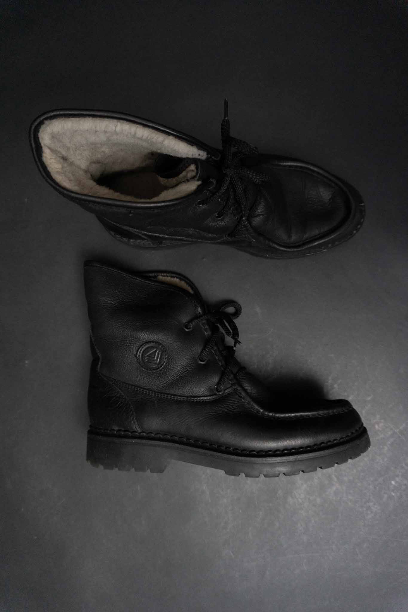 Vintage schwarze Shearling Boots aus Echtleder mit Lammfellfutter – 1980er Jahre