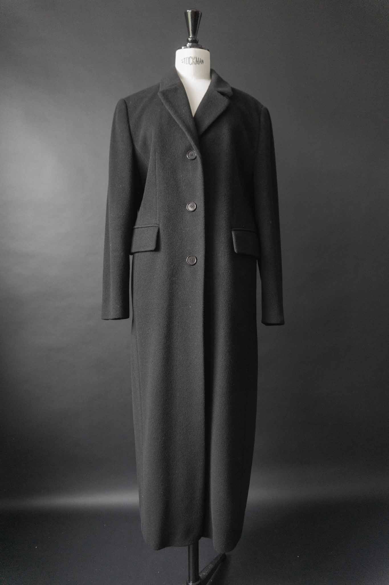 Schwarzer Vintage Wollmantel aus den 90ern mit klassischer Silhouette