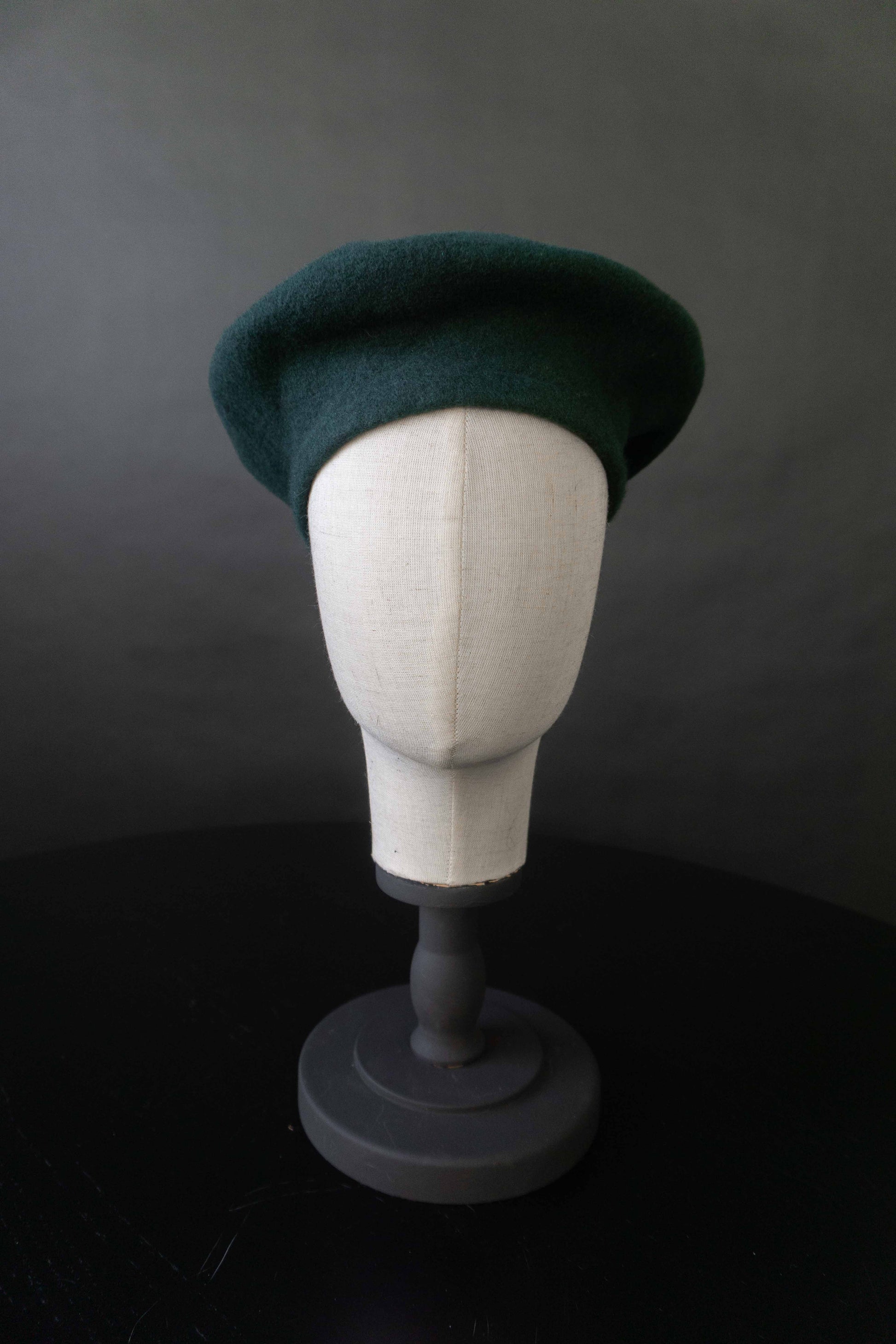 Vintage Baret Waldgrün, Schurwolle theplaincircle vintage