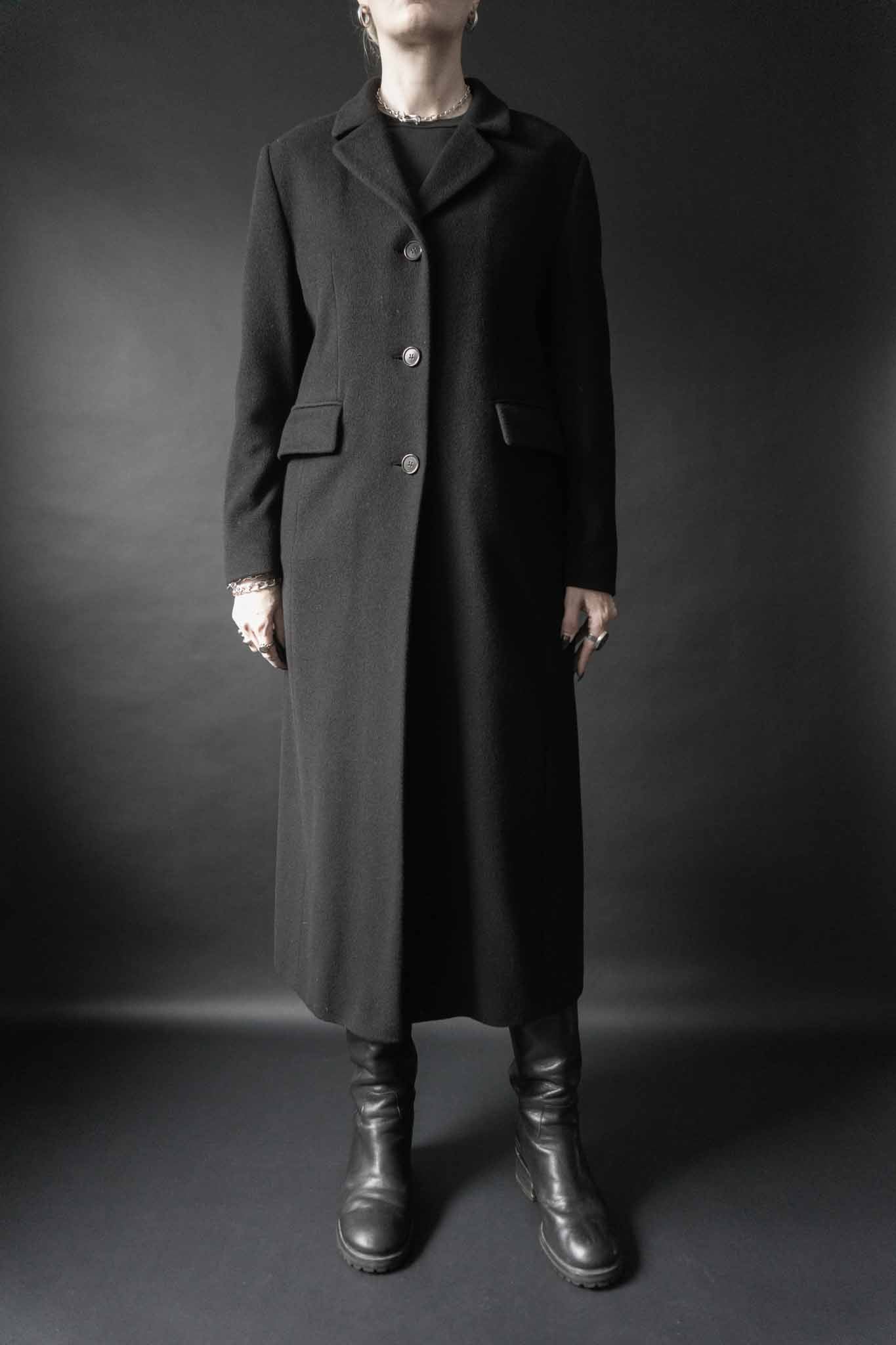 Schwarzer Vintage Wollmantel aus den 90ern mit klassischer Silhouette