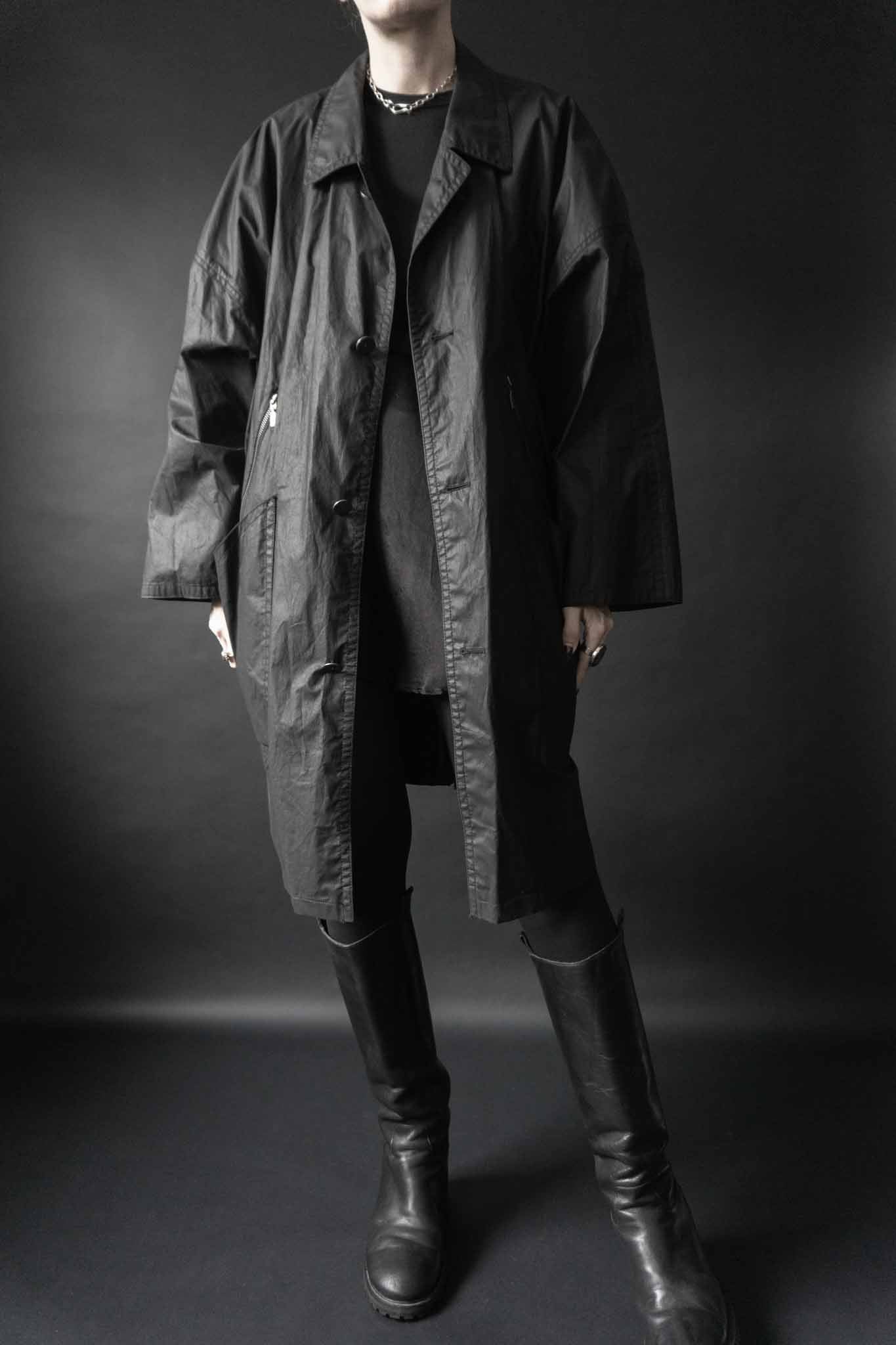 Schwarzer Avantgarde-Mantel von Doris Hartwich mit Reißverschlüssen