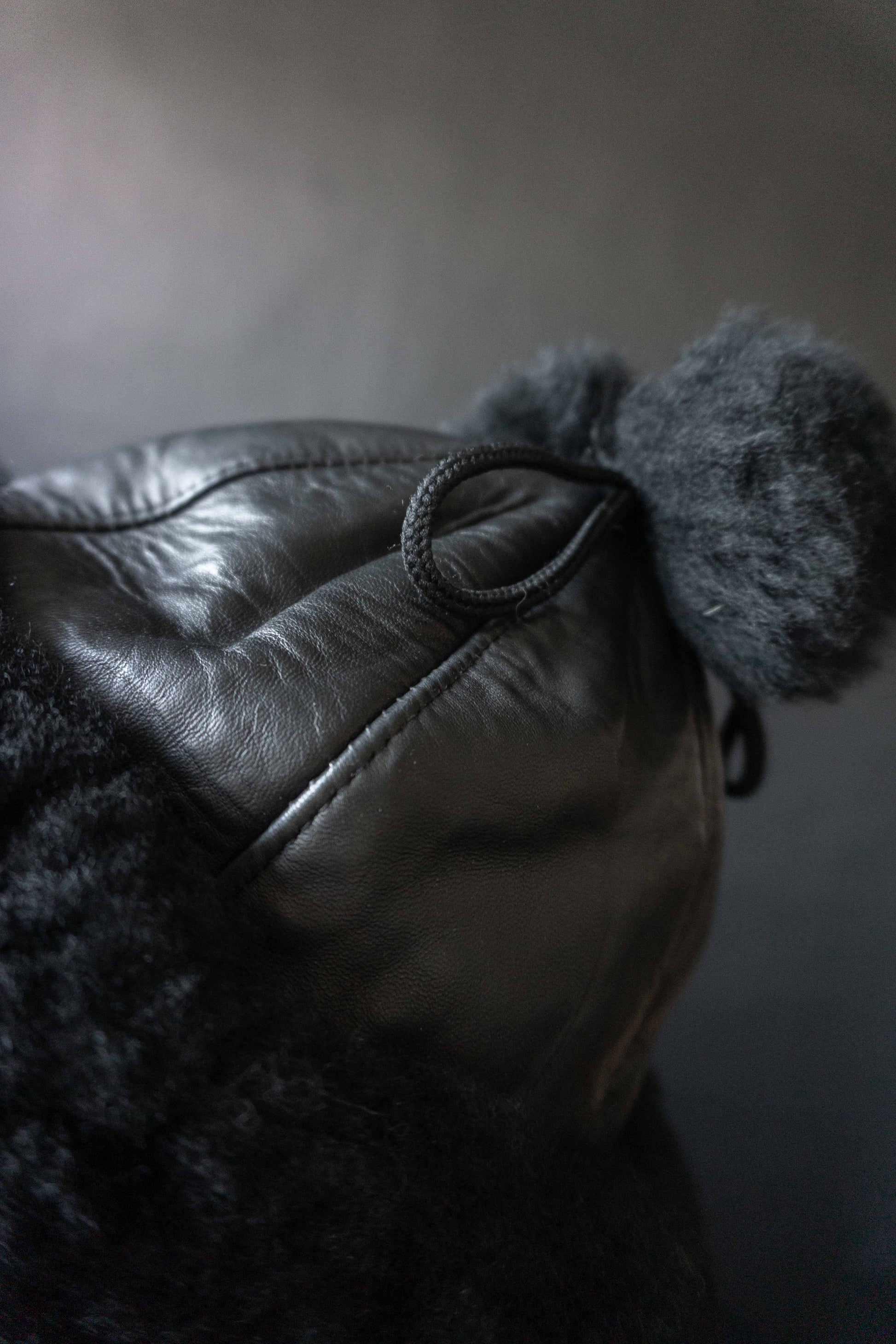 Vintage Lammfellmütze Pudelmütze, S theplaincircle vintage