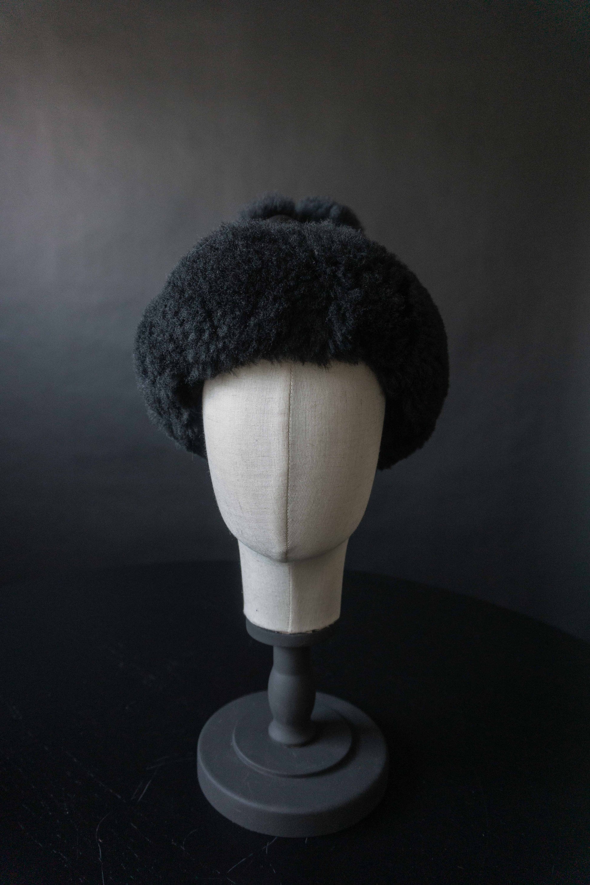 Vintage Lammfellmütze Pudelmütze, S theplaincircle vintage