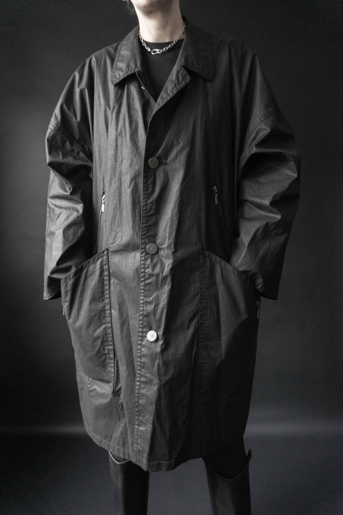 Schwarzer Avantgarde-Mantel von Doris Hartwich mit Reißverschlüssen