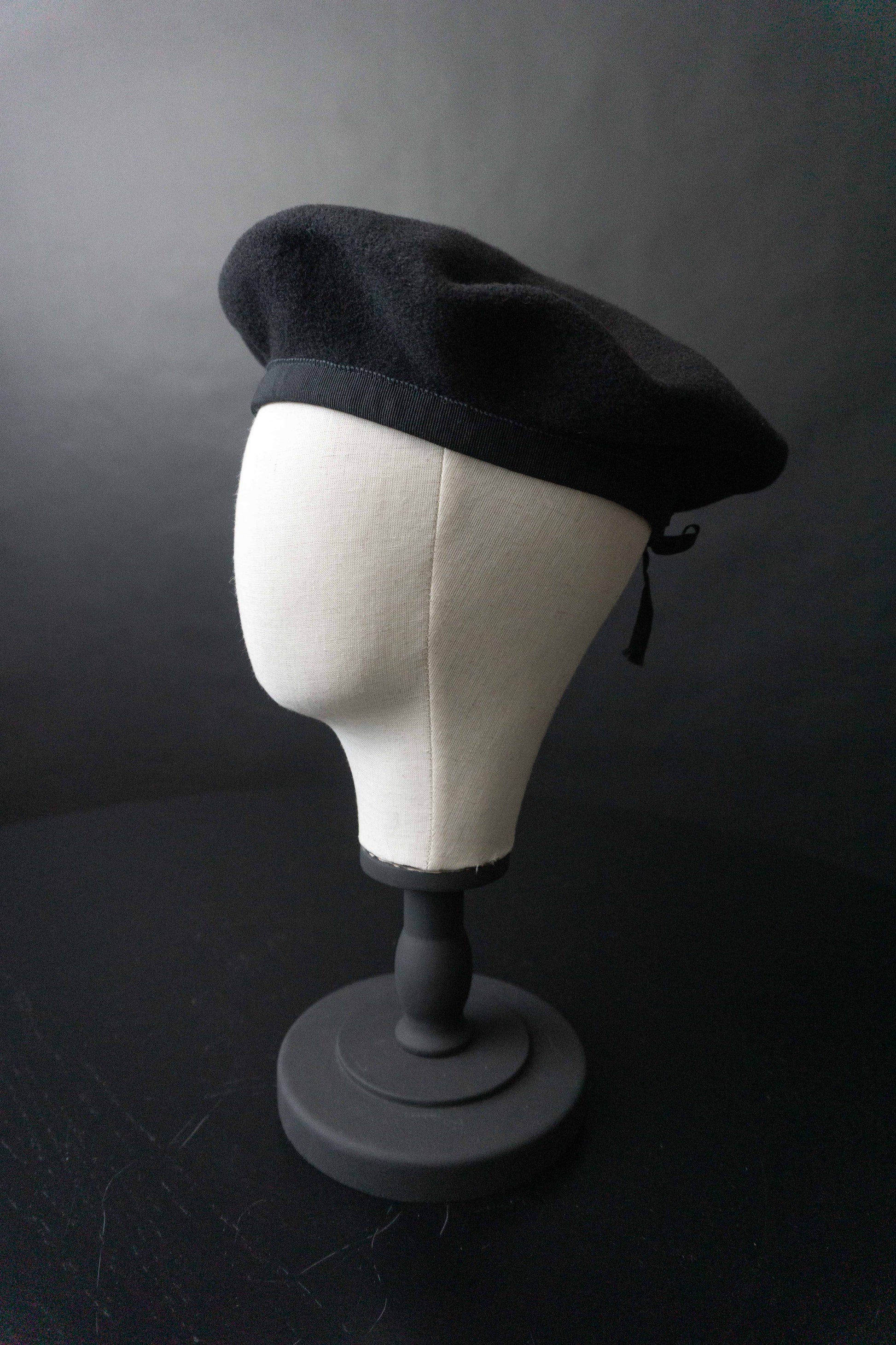 Vintage Baret, Wolle, Zugband, Schwarz theplaincircle vintage