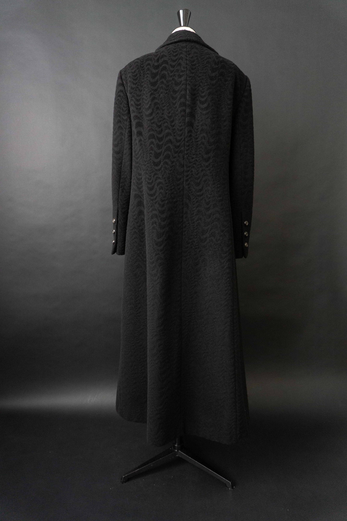 Schwarzer Vintage Wollmantel von Laurel aus den 90er Jahren mit strukturierter Oberfläche und doppelreihiger Knopfleiste