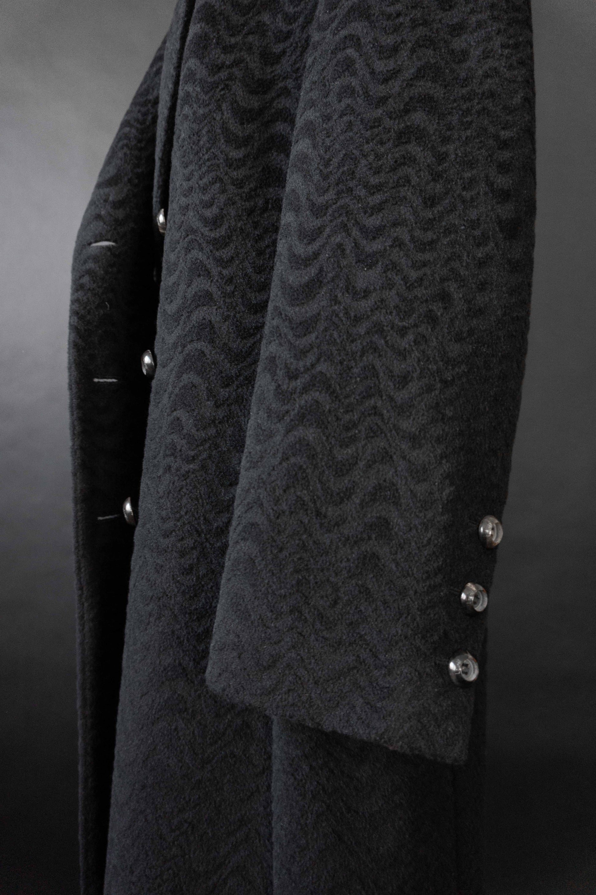 Schwarzer Vintage Wollmantel von Laurel aus den 90er Jahren mit strukturierter Oberfläche und doppelreihiger Knopfleiste