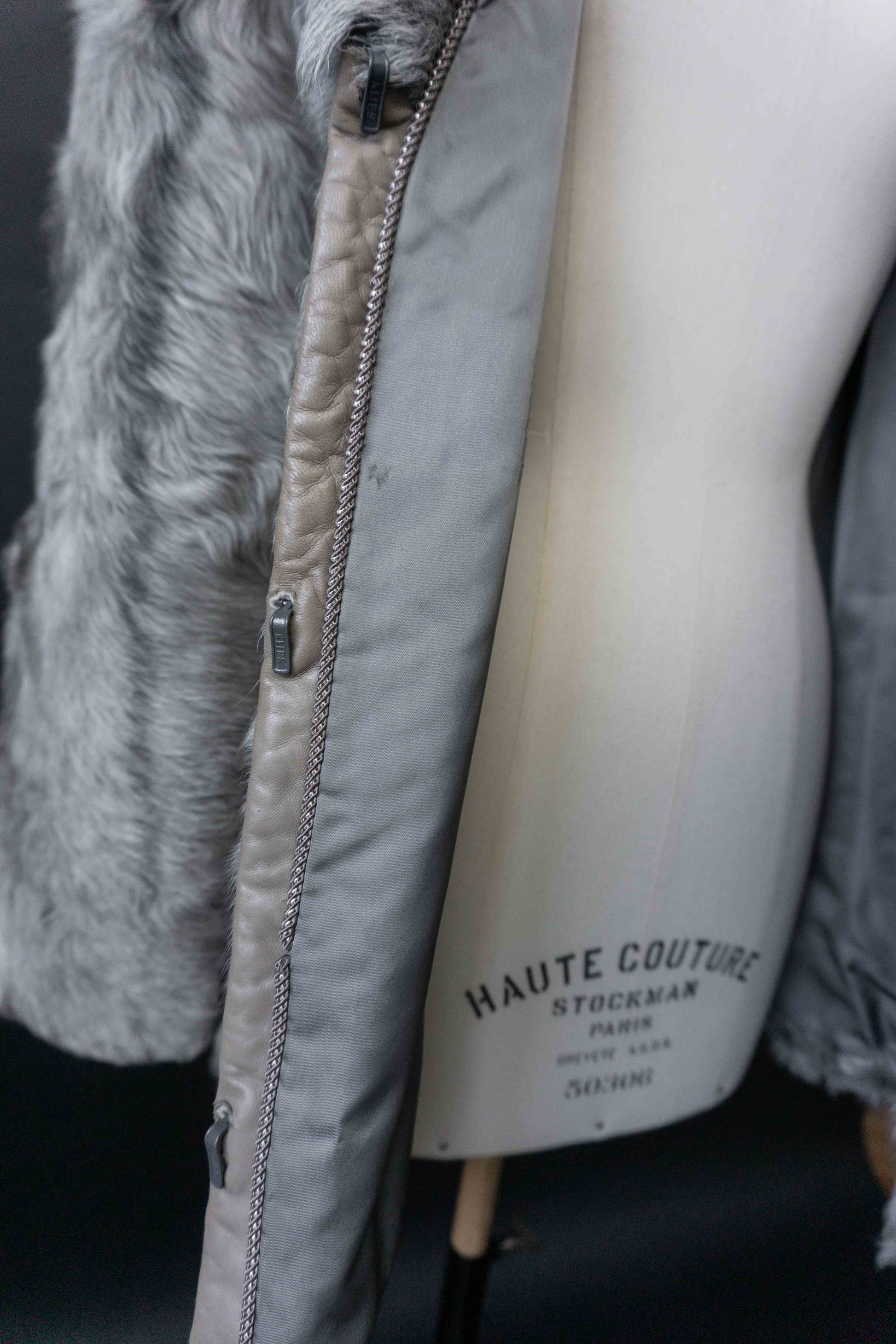 Vintage Lammfelljacke aus gewachsenem Schearling Grau