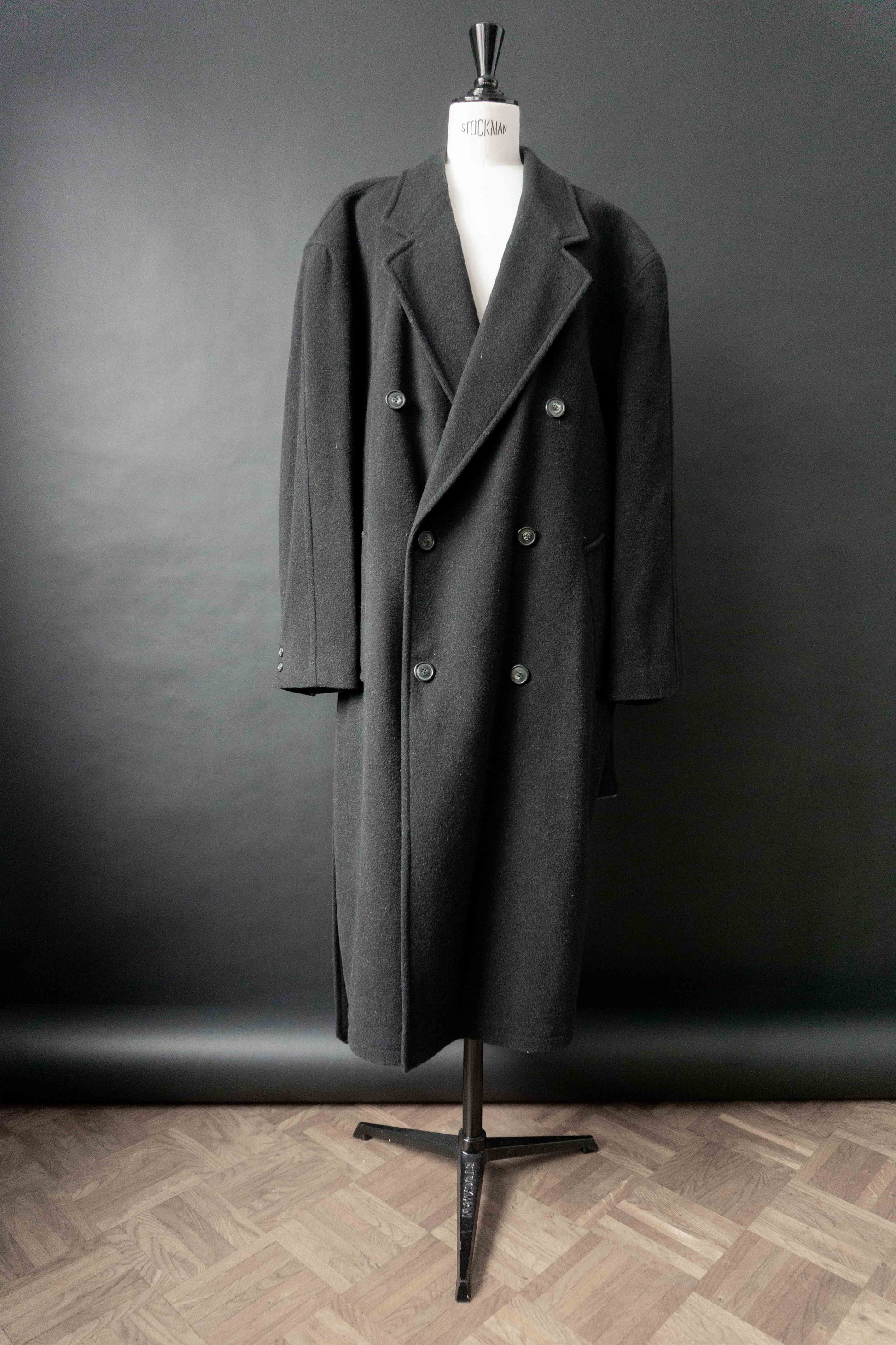 Dunkelgrauer Vintage Wollmantel aus Wolle aus den 80er Jahren mit Bindegürtel und Oversize-Schnitt

