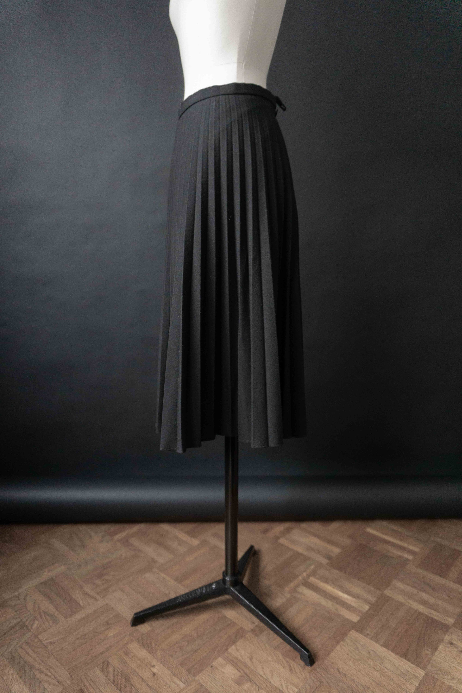 Vintage Babybat Faltenrock, Schwarz, XS–S theplaincircle vintage