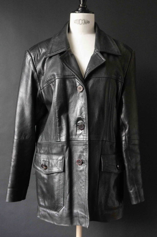 Schwarze Vintage Lederjacke 80er mit Schlangenprägung, Stehkragen und großen Knöpfen