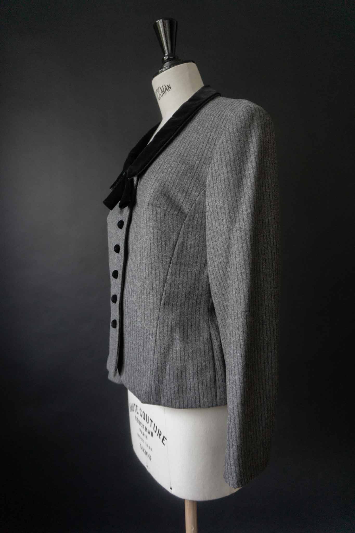 Vintage Wollblazer mit Samtkragen 80s theplaincircle vintage