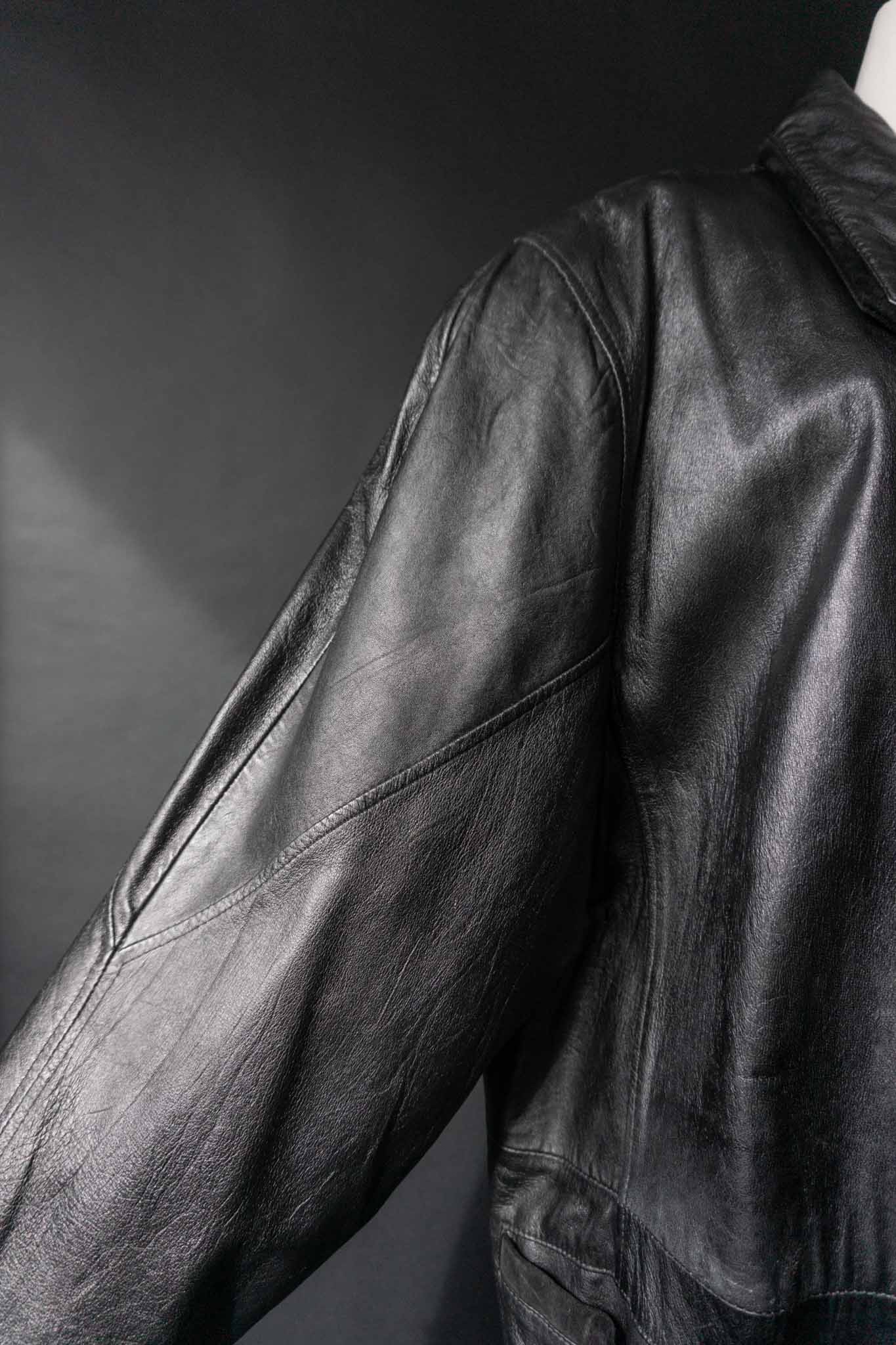 Doppelreihiger schwarzer Vintage Leder-Blazer mit Wildleder