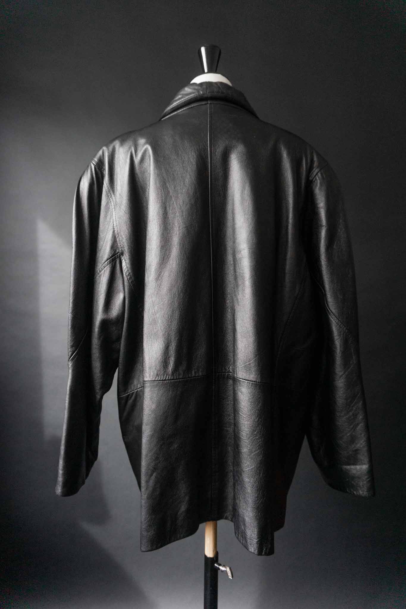 Doppelreihiger schwarzer Vintage Leder-Blazer mit Wildleder