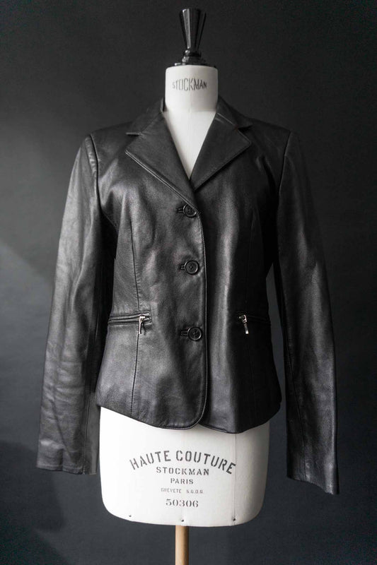 Taillierter schwarzer Vintage Leder-Blazer mit Revers und Reißverschlusstaschen